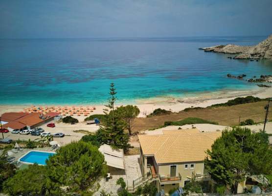 PETANI BEACH SUITES 1
