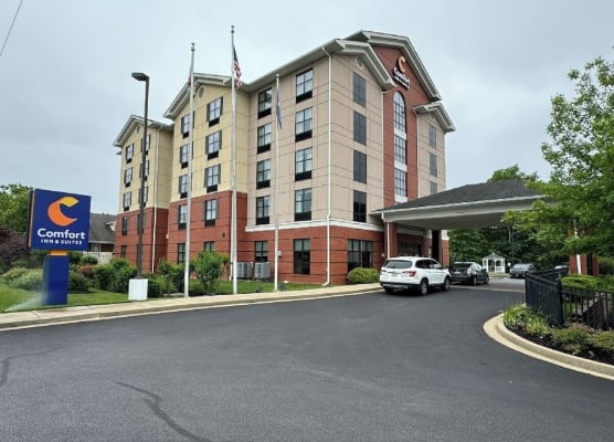 Comfort Inn & Suites Lexington Park near Pax River 1