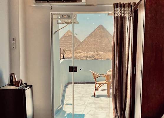 Enjoy Giza Pyramids Hotel 1
