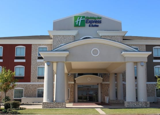 Holiday Inn Express & Suites MANSFIELD by IHG 1