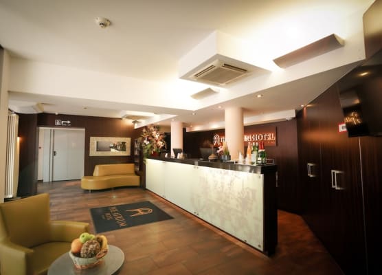 The Atrium Hotel 1