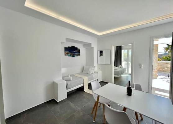 Crystal Suites 1