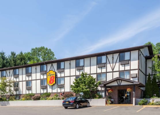 Super 8 by Wyndham Norwich 1