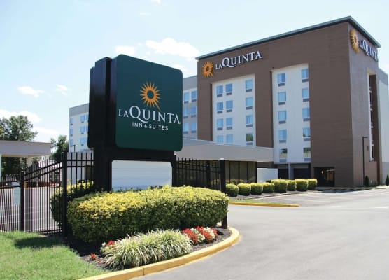 La Quinta Inn & Suites by Wyndham DC Metro Capital Beltway 1