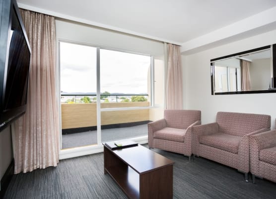 St Ives Apartments 1