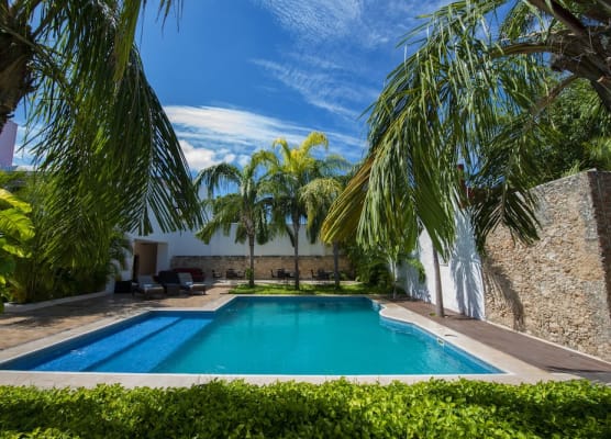 Hotel Embajadores 1