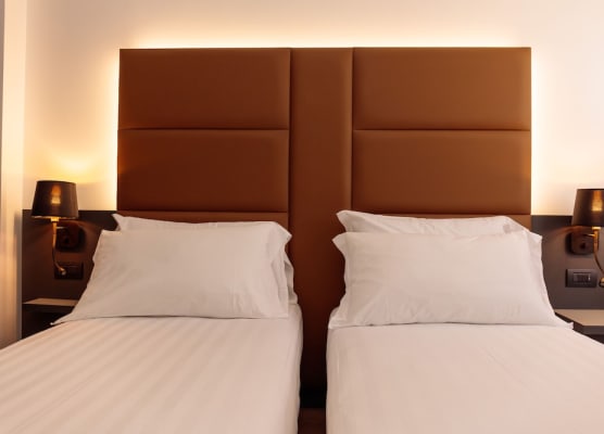 London Hotel 1