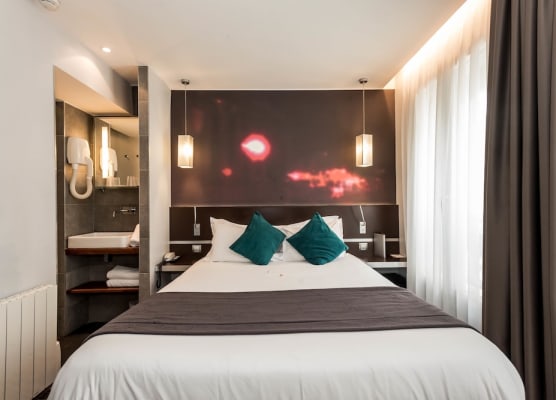 Hôtel Lumières Montmartre Paris 1