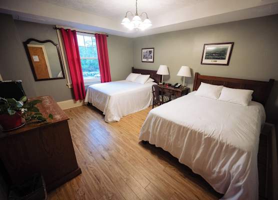 Shawnee Inn and Golf Resort 1