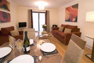 PREMIER SUITES Bristol Redcliffe 1