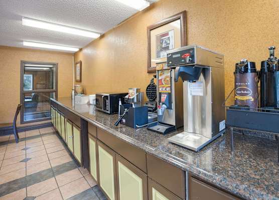 Rodeway Inn Colorado Springs 1