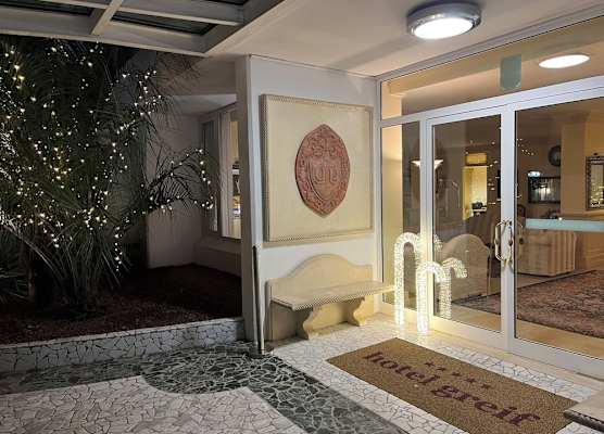 Hotel Greif 1