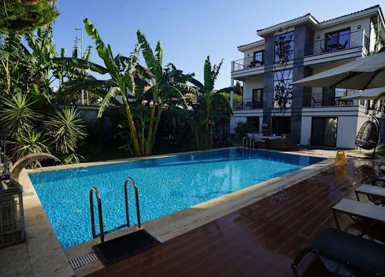 Ruwais Hotel 1