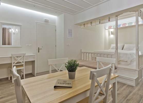 Posidonia Luxury Suites 1