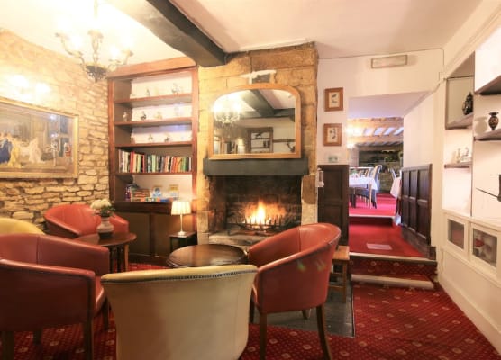 Crown Hotel Cotswold 1