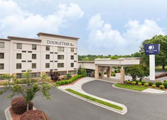 DoubleTree by Hilton Greensboro Airport 1