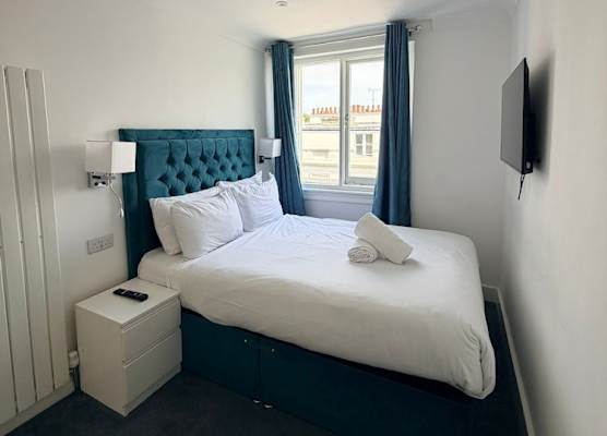 The Gate Hotel 1