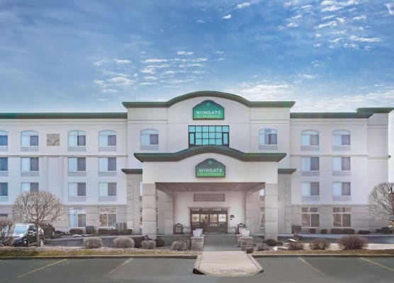 Wingate by Wyndham Tinley Park 1