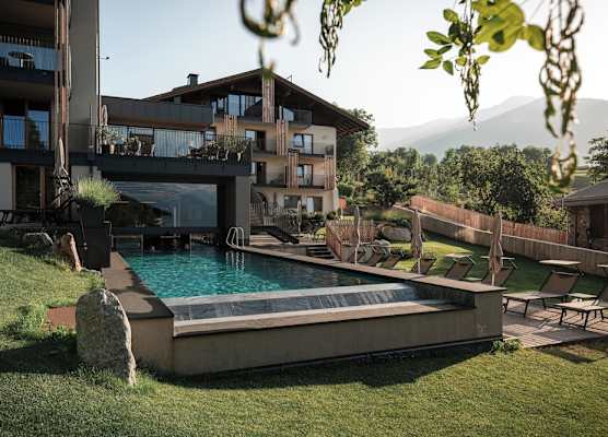 Maraias - Luxury Suites & Apartments 1