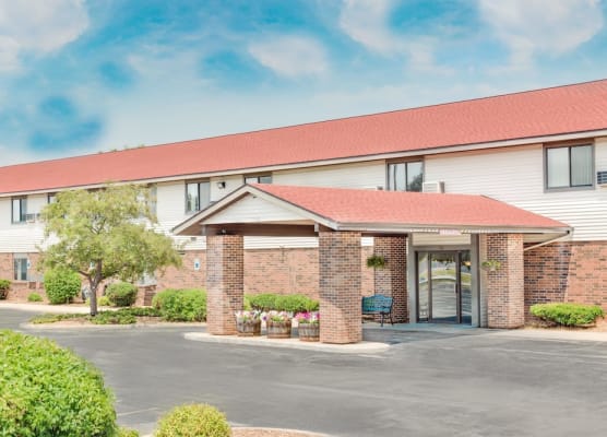 Super 8 by Wyndham Green Bay Near Stadium 1