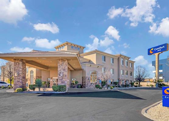 Comfort Inn at Convention Center 1