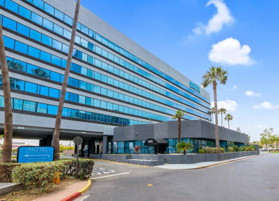 Hotel Huntington Beach 1
