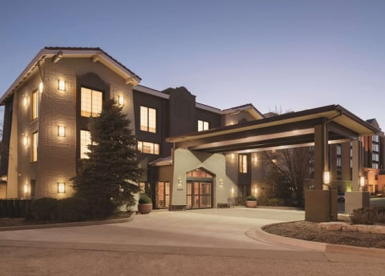 Country Inn & Suites by Radisson, Chicago-Hoffman 1