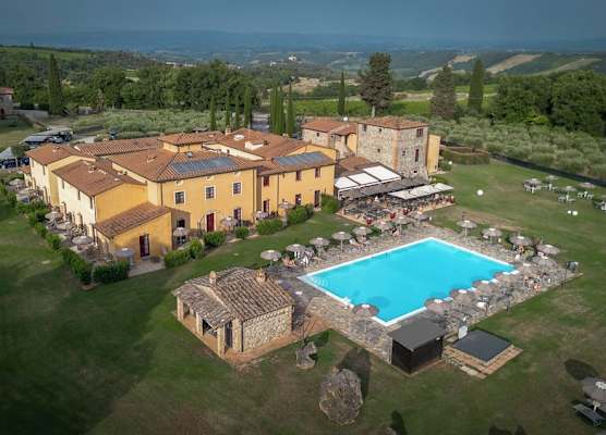 Hotel & Restaurant Casolare Le Terre Rosse 1