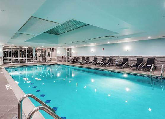 Fairfield Inn & Suites by Marriott Chicago Schaumburg 1