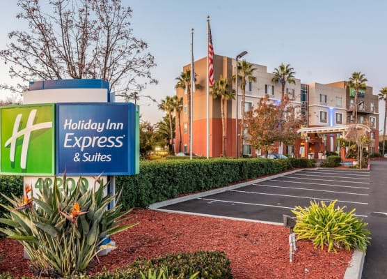 Holiday Inn Express & Suites FREMONT - MILPITAS CENTRAL by IHG 1