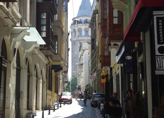 Meroddi Galata Mansion 1
