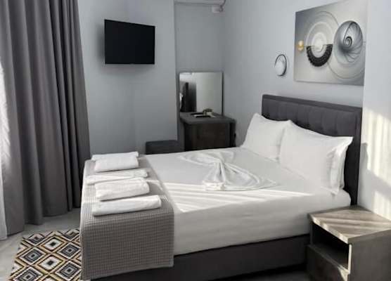 Hotel DEAL 1