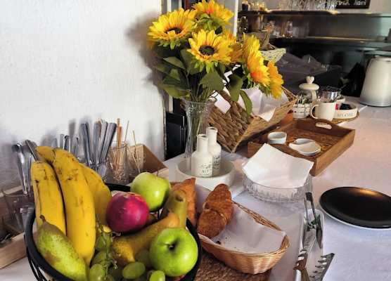 Omir Bed & Breakfast 1