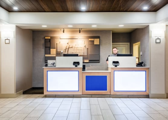 Holiday Inn Express & Suites LEWISBURG by IHG 1