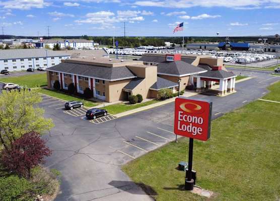 Econo Lodge Wausau - Rothschild 1
