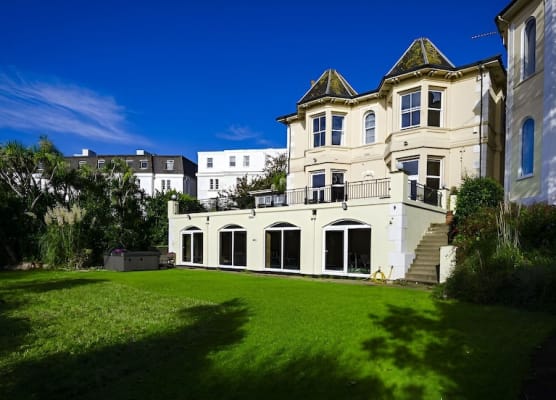 Crofton House Hotel 1