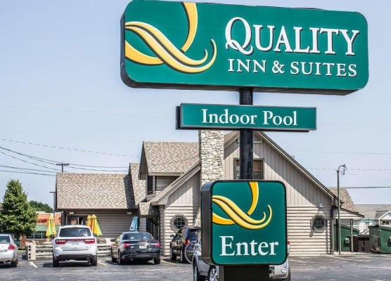 Quality Inn & Suites Sturgeon Bay 1