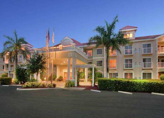 DoubleTree Suites by Hilton Naples 1