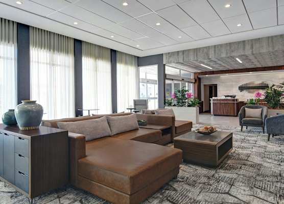 Courtyard by Marriott Hamilton 1
