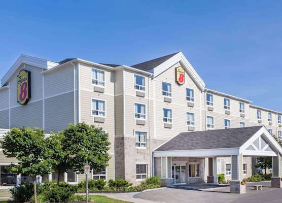 Super 8 by Wyndham Peterborough 1