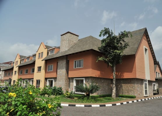 Leola Hotel lkeja 1