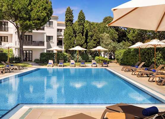 Pine Cliffs Suites 1