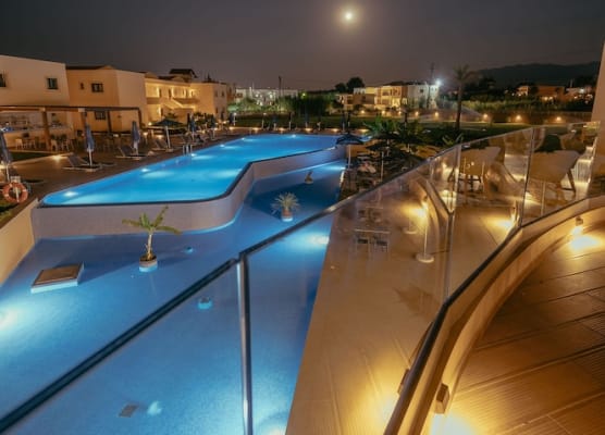 Silver Beach Hotel & Apartments 1