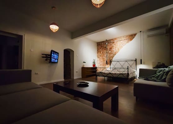 Urban Cozy Retreat 1