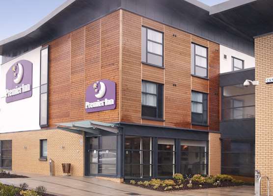 Premier Inn Glasgow Newton Mearns - M77 J4 1