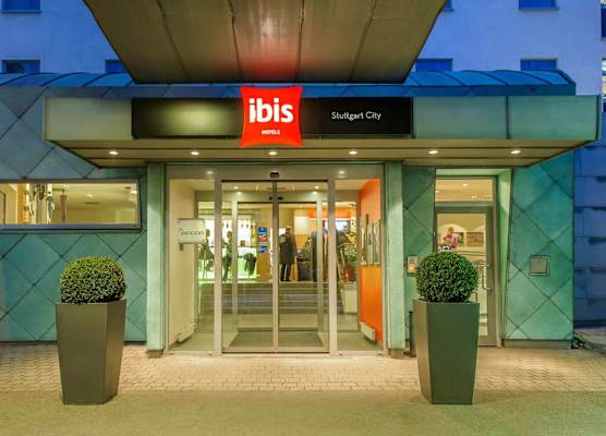 McDreams Hotel Stuttgart-City 1