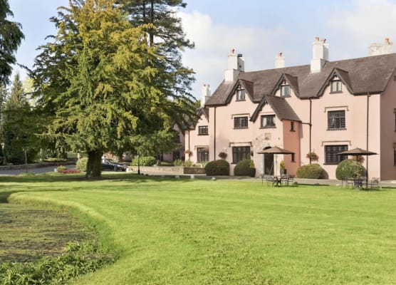 Cwrt Bleddyn Hotel & Spa 1