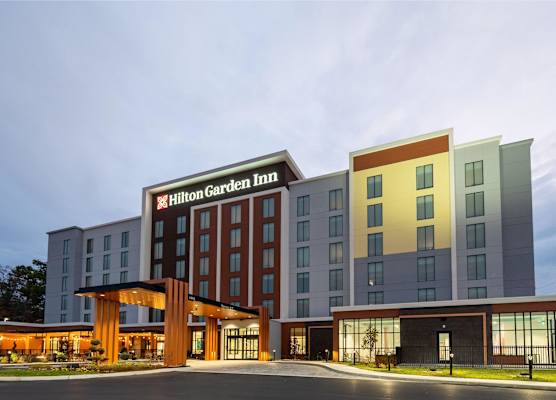 Hilton Garden Inn Flushing LaGuardia 1