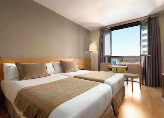 M.A. Hotel Sevilla Congresos 1