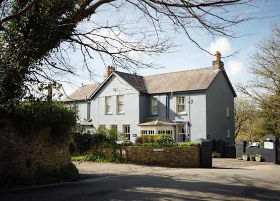 Castlemead Country House By The Sea 1